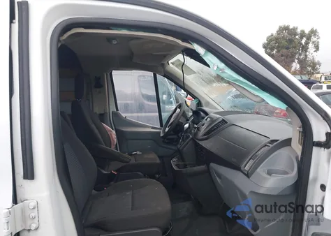 2017 Ford Transit-250 z USA, uszkodzony, nr VIN 1FTYR1ZM6HKB39585